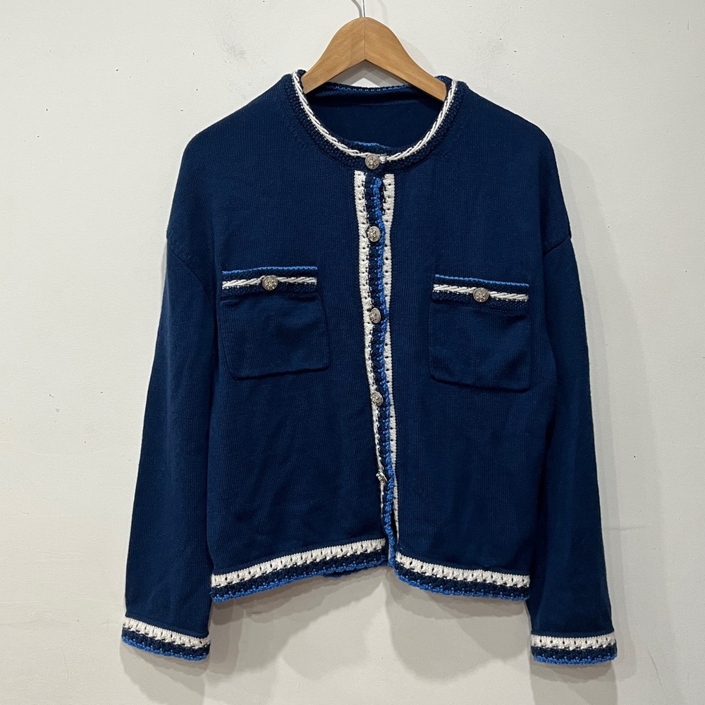 Chanel Cashmere Knit Cardigan Sweater in Navy Blue size 38